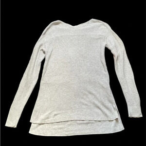 Elle white/gray long sleeve high to low hem xs bow casual fall school minimalist